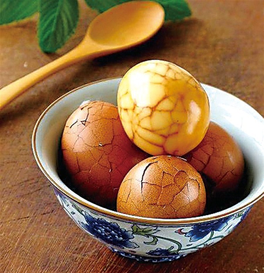 Tea flavored boiled egg a popular nibble in China Shanghai Daily