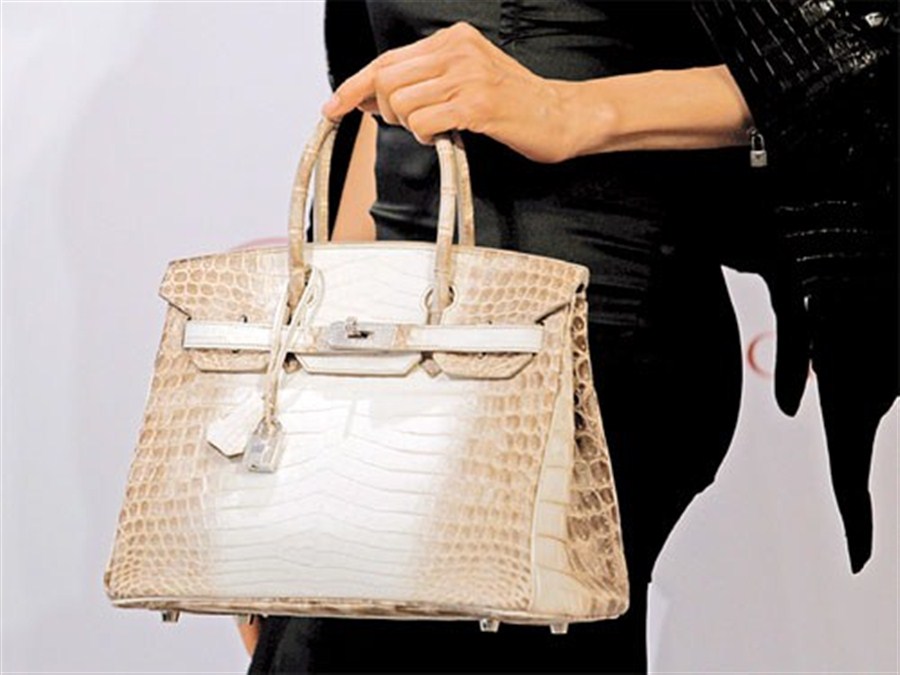 Handbag auctioned for US$300,000