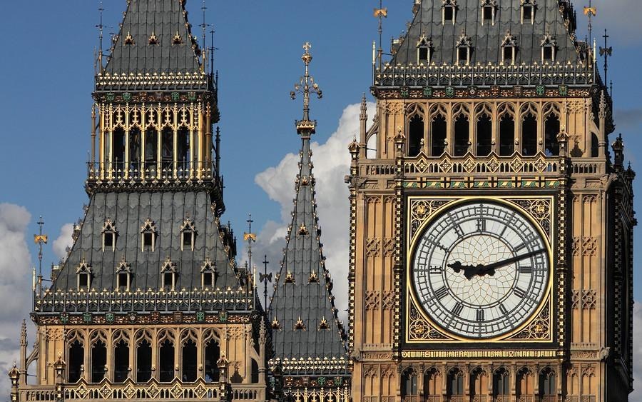 Doors close to visitors as London s Big Ben prepares for facelift