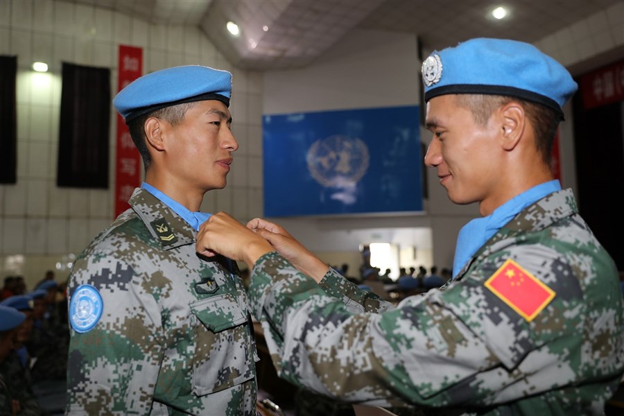 Chinese blue helmets safeguard int'l peace, stability