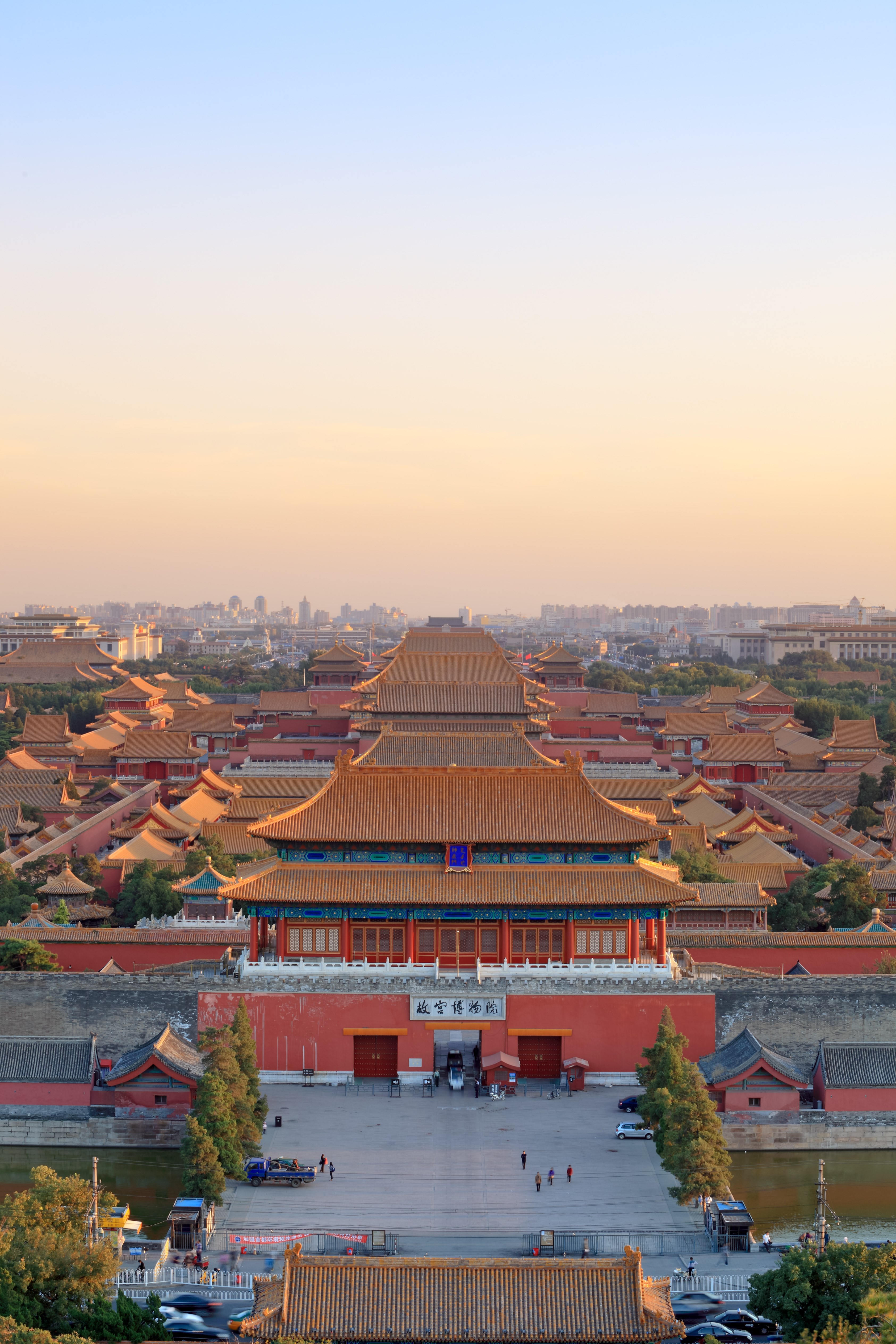 A Wooden Imperial Palace that Defies History: Forbidden City